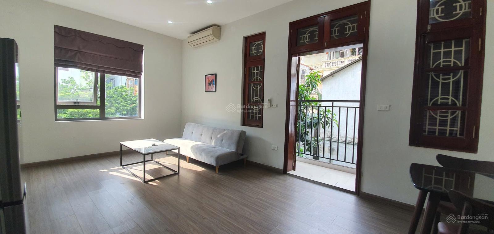 Cho thuê căn hộ 1 phòng ngủ. 1 phòng khách ngõ 612 Lạc Long Quân Tây Hồ