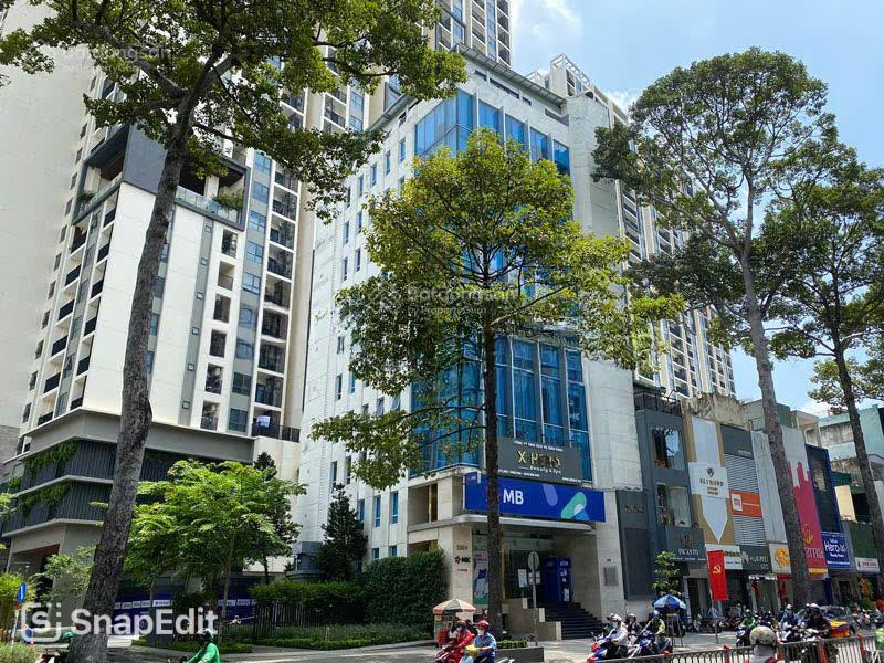 Cho thuê văn phòng ngay cổng Hà Đô Centrosa, đường 3/2. DT: 200m2 - giá: 75 triệu/th