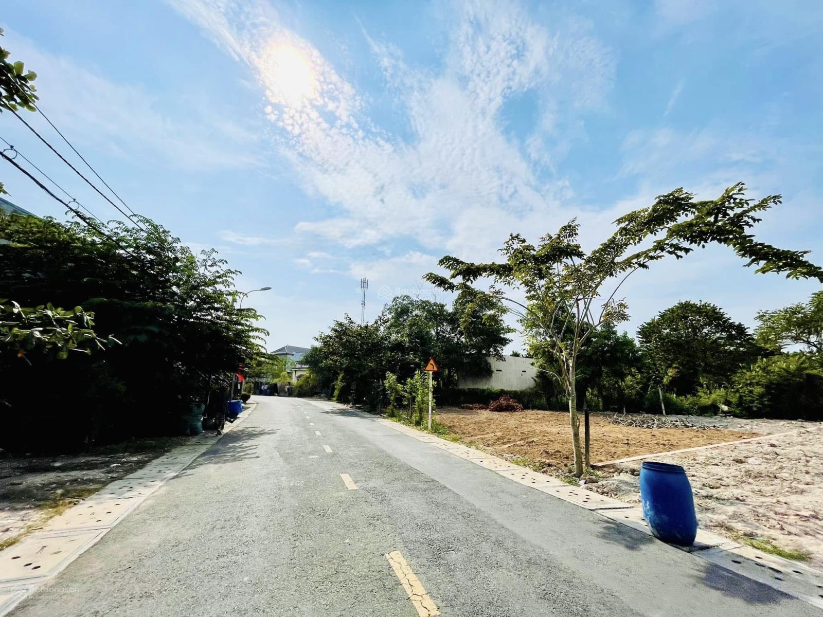 Hàng nóng mới ra bán nhanh 91m2 đất full thổ sổ riêng mặt tiền nhựa xã Phước Thạnh, Củ Chi