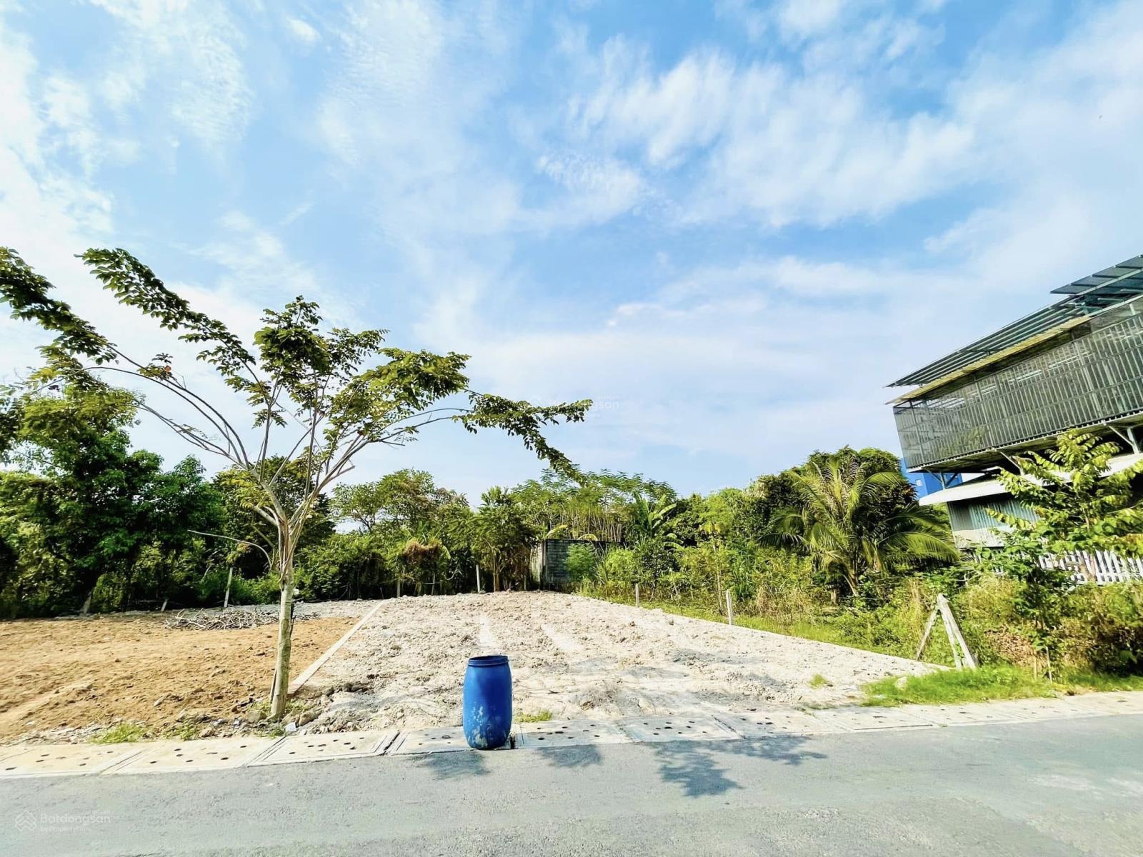 Hàng nóng mới ra bán nhanh 91m2 đất full thổ sổ riêng mặt tiền nhựa xã Phước Thạnh, Củ Chi