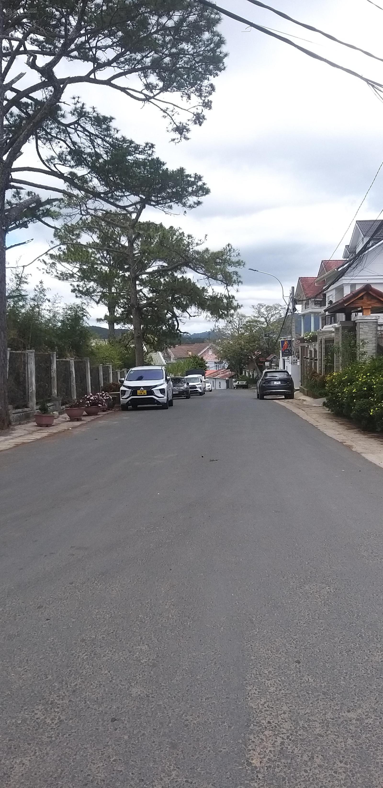 Cho thuê nhà nguyên căn kinh doanh đa ngành nghề Phường 4, Đà Lạt. 1600m2. Uyên 0948 676 ***