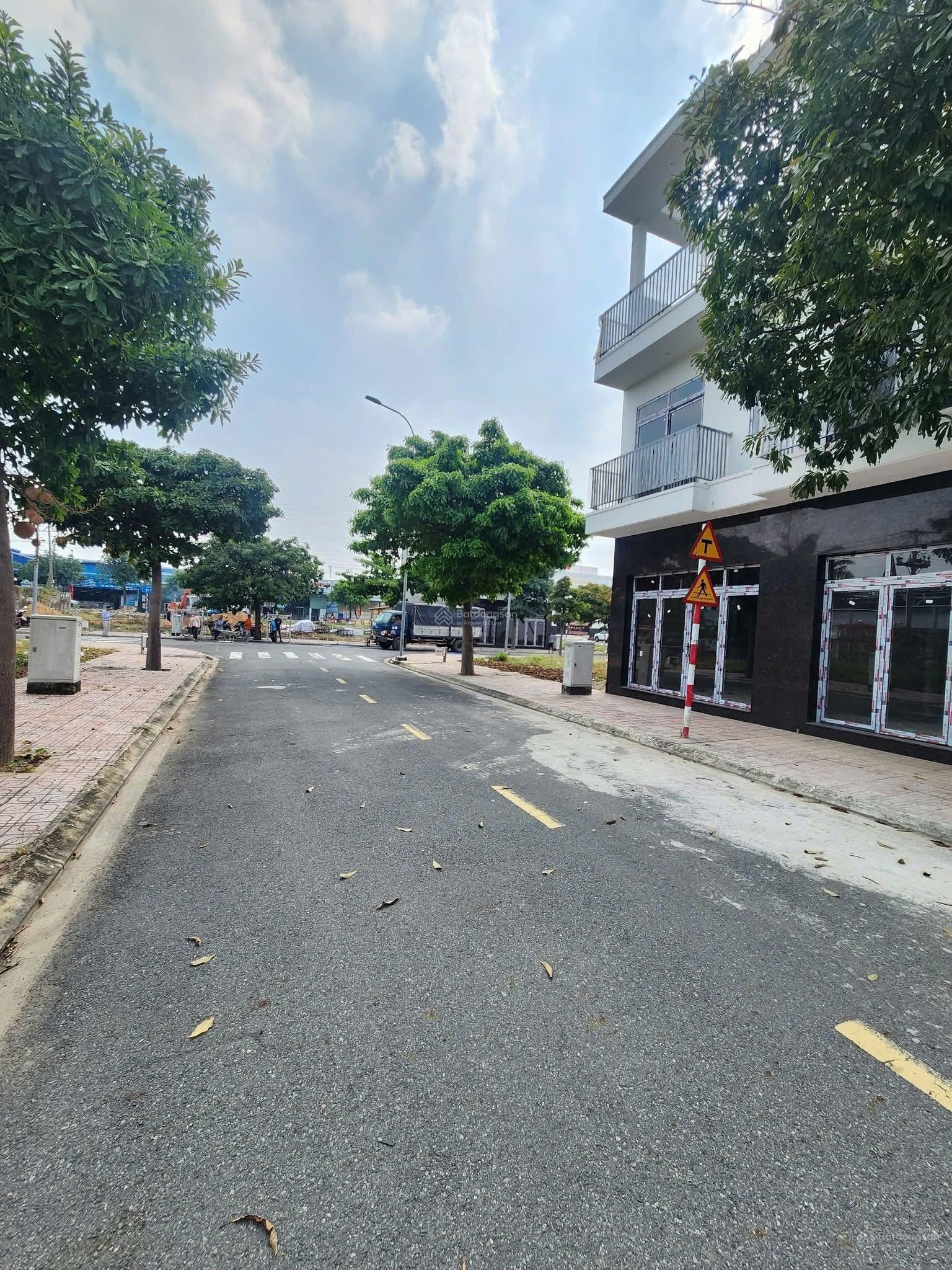 Bán đất gần khu VSIP 1 KDC Lê Phong DT 67,5m2 SHR cách chợ đầu đường Thuận An 100m sát bên KCN Vsip