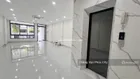 Chủ nhà cho thuê tầng trệt, có thang máy, máy lạnh, mới đẹp 10 tr, hầm để xe rộng, đường ô tô