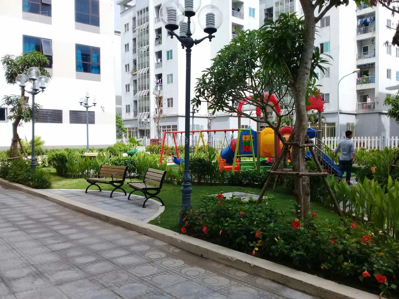 Cần bán căn CC Valencia đô thị Việt Hưng 80m2, 3N 2VS, giá chỉ 5 tỷ BC ĐN view BT Vinhomes