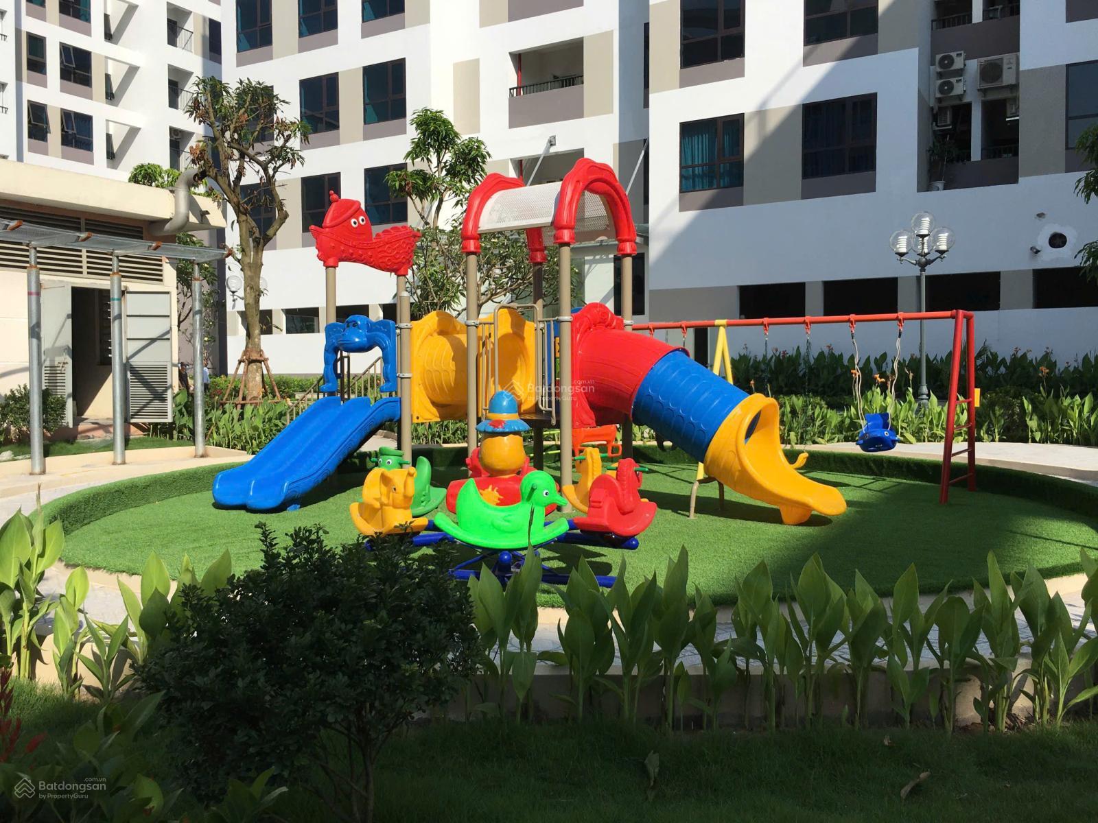 Cần bán căn CC Valencia đô thị Việt Hưng 80m2, 3N 2VS, giá chỉ 5 tỷ BC ĐN view BT Vinhomes