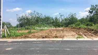 Bán lô đất Bình Dương, 2500m2 có 200m2 thổ cư, giá 1,3 tỷ, sổ hồng riêng