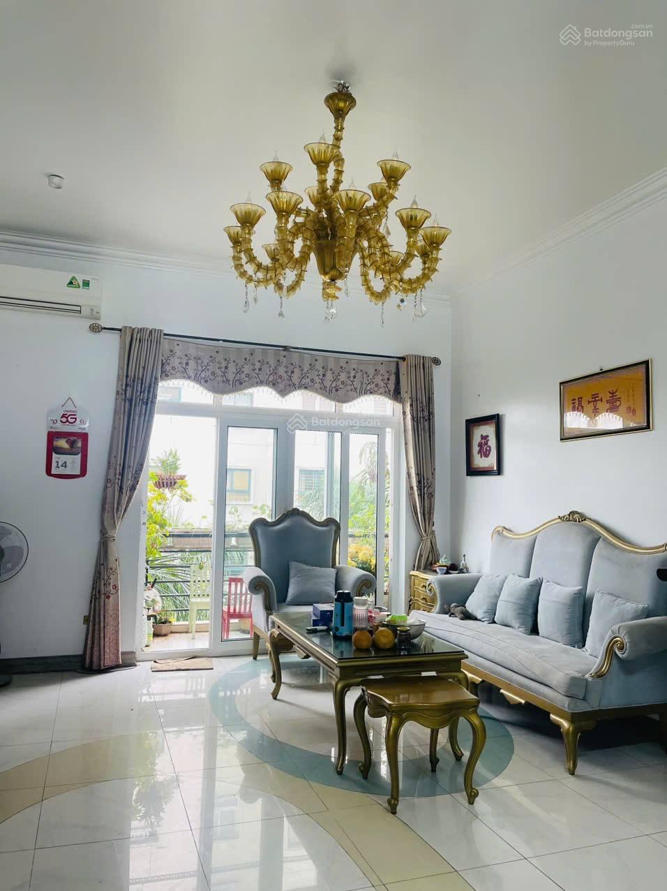 Chính chủ bán căn chung cư vị trí vip Ba Đình - 146m2 x 3 ngủ Chính chủ bán căn chung cư vị trí vip Ba Đình - 146m2 x 3 ngủ