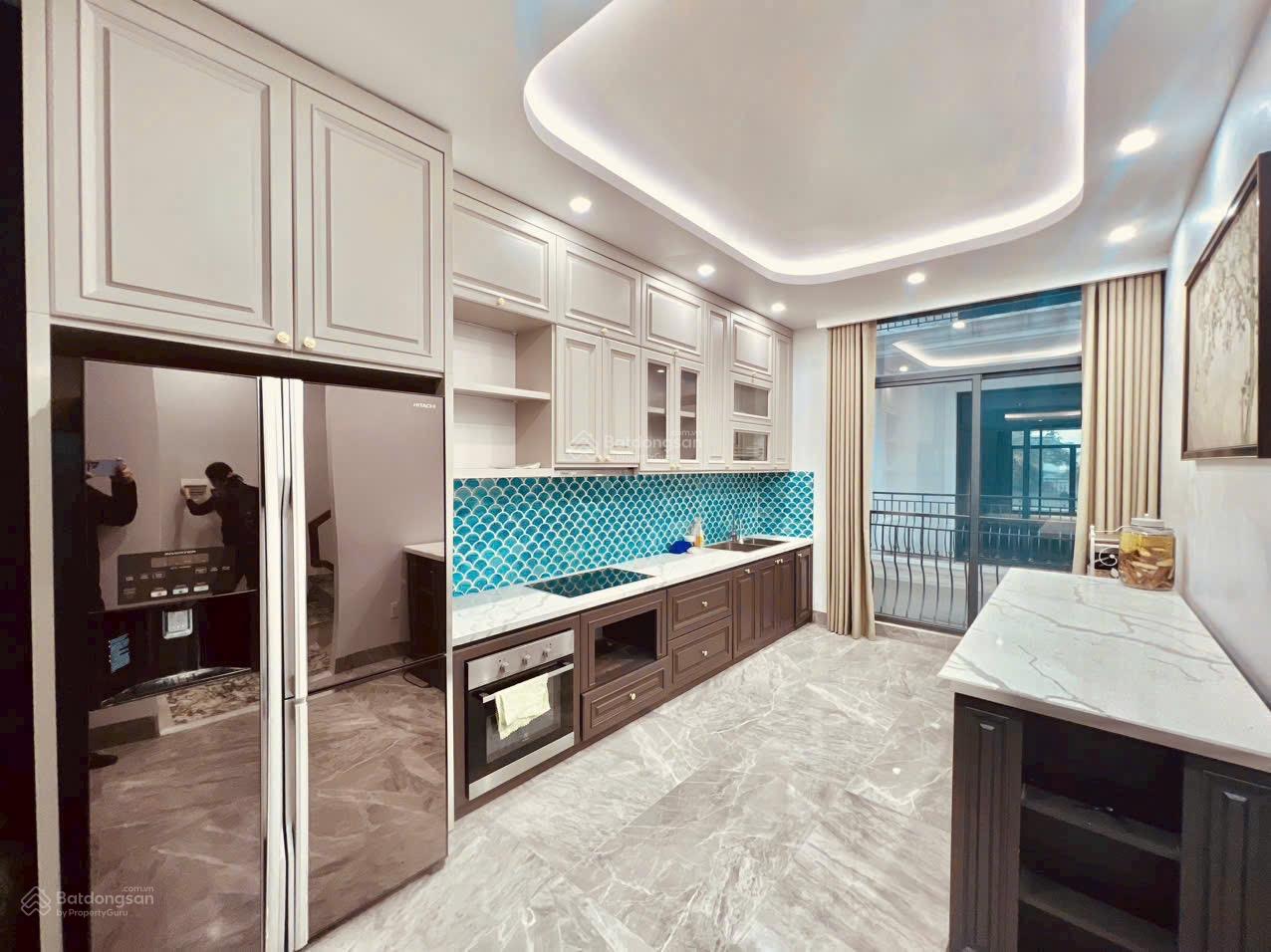 Bán liền kề Hải Âu 75m2, có thang máy, full nội thất, có mái, giá 10,9 tỷ