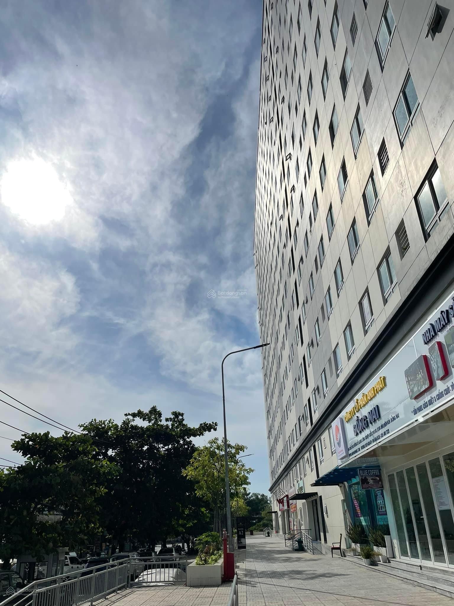 Chính chủ bán căn 3PN 2WC, 2 tỷ, bao thuế phí sang tên. LH 0937 378 *** xem nhà