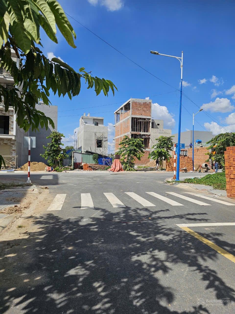 Tổng hợp giá bán đất nền tái định cư trường tiểu học Đông Hoà C. Diện tích đa dạng