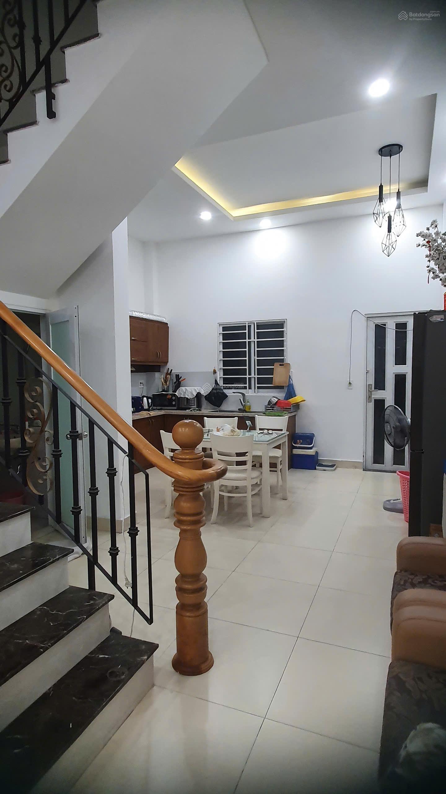 Bán nhà 2 mặt tiền Nguyễn Văn Khối đối diện công viên Làng Hoa - 4 tầng DT 6x34 không lg cn 204m2 Bán nhà 2 mặt tiền Nguyễn Văn Khối đối diện công viên Làng Hoa - 4 tầng DT 6x34 không lg cn 204m2