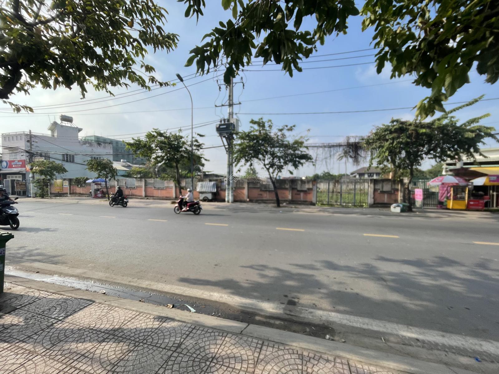 Cho thuê đất trống vuông vức 3.500 m2 (37 x 85) full thổ cư thuê 8 năm