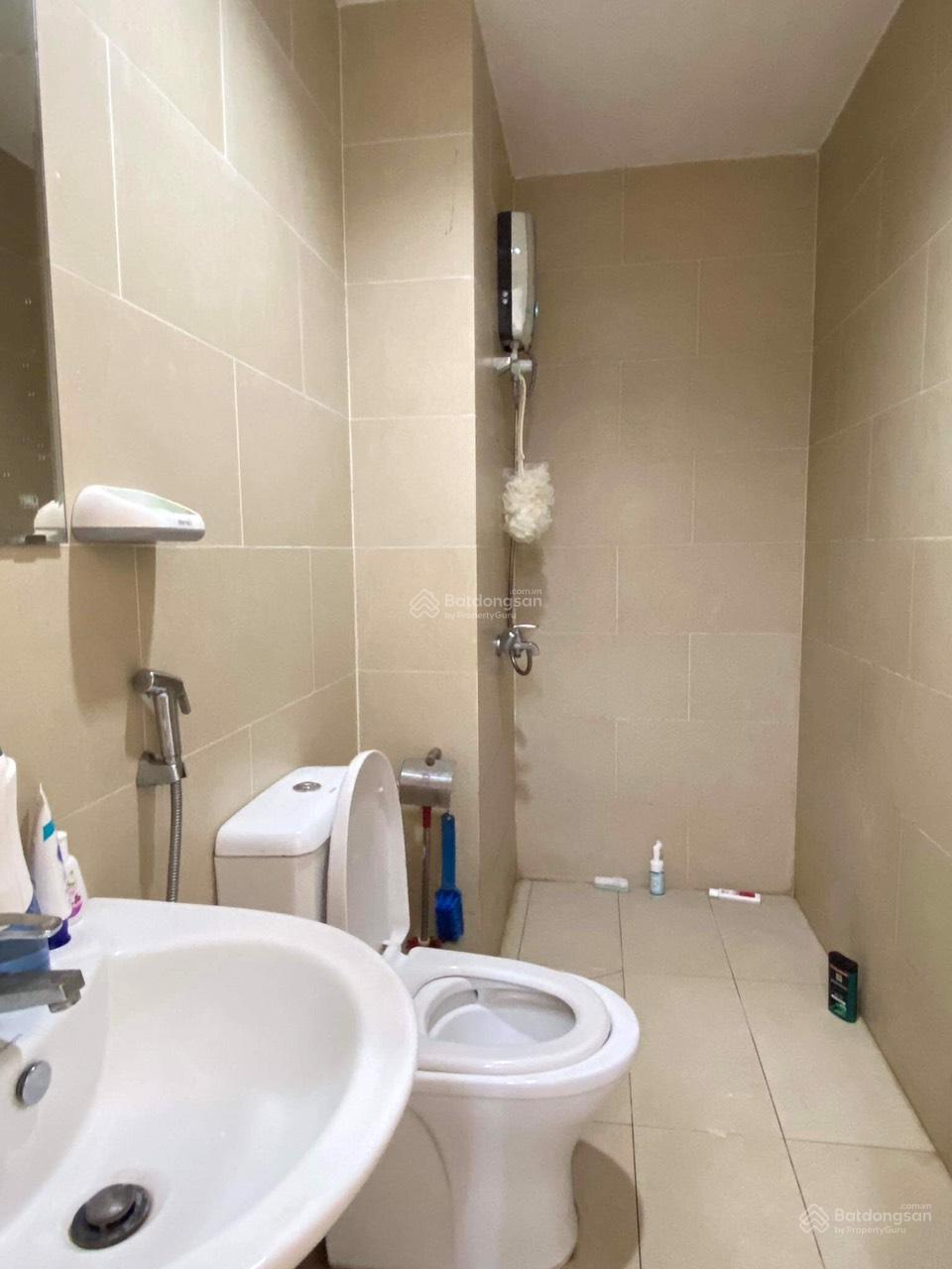Citi Home căn 2PNWC đầy đủ nội thất, sổ hồng riêng giá 2.1tỷ. Liên hệ 0932 666 *** xem nhà
