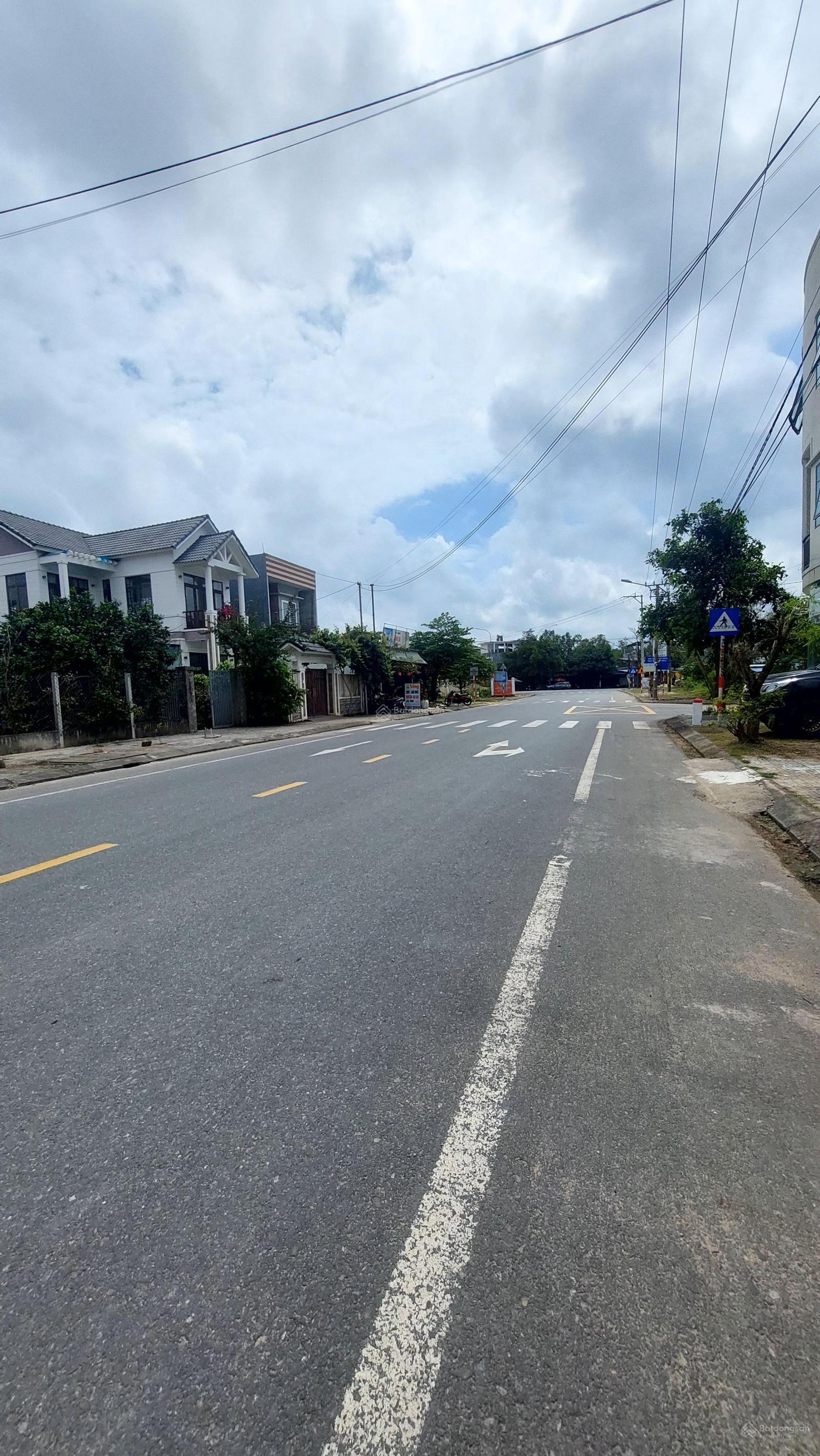 Bán lô đất đẹp đường 10m5 Lê Quý Đôn, Vĩnh Điện, Điện Bàn, Quảng Nam. Giá 2.2 tỷ