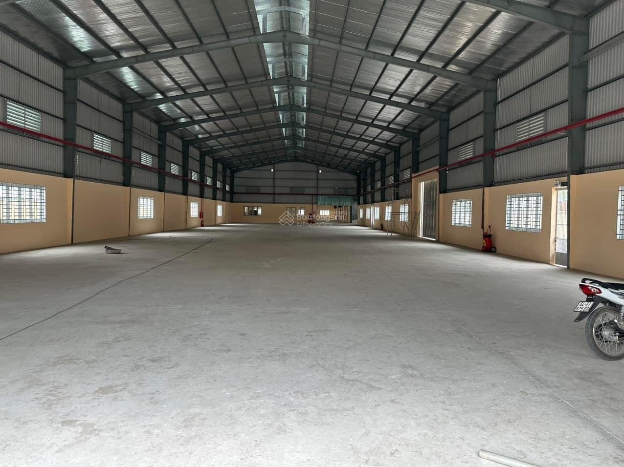 Cho thuê kho 750m2 gần Võ Văn Kiệt, Q8. Có PCCC, đường xe container