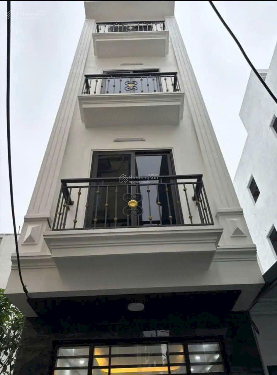 Ngọc Hồi.Nhà xây mới 38m2 5 tầng. Ô tô gần cửa. Gần trường C2 Vĩnh Quỳnh,Gần bxe Giáp Bát 4.55 tỷ