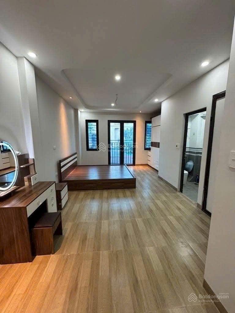 Ngọc Hồi.Nhà xây mới 38m2 5 tầng. Ô tô gần cửa. Gần trường C2 Vĩnh Quỳnh,Gần bxe Giáp Bát 4.55 tỷ