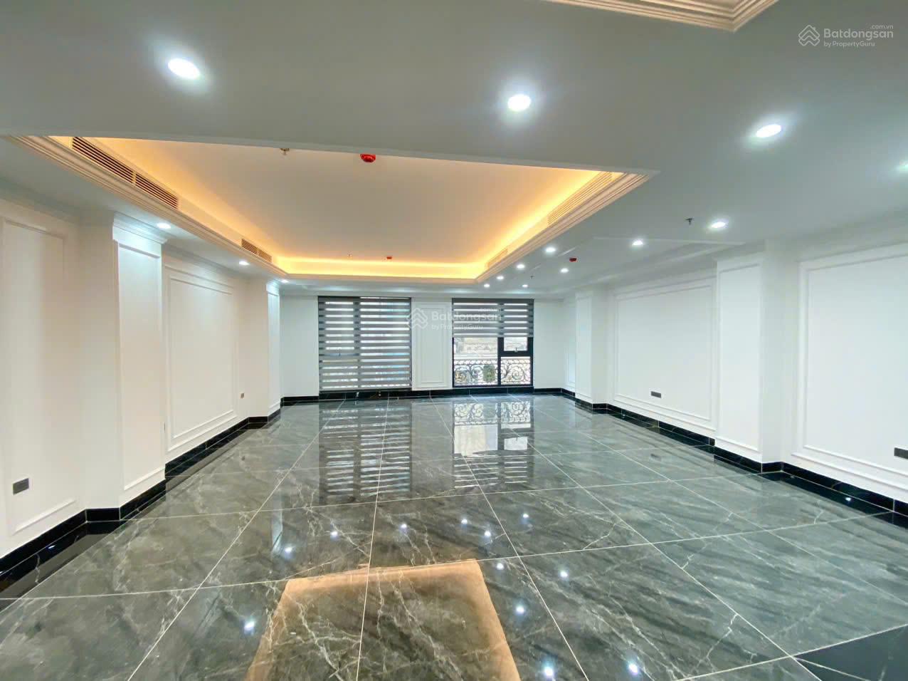 Bán tòa văn phòng vip tại Nguyễn Hoàng, Mỹ Đình. DT 130m2x8 tầng 1 hầm giá 83 tỷ