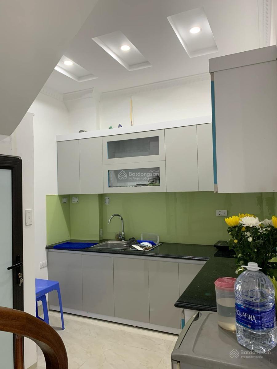Phải xem! Ngay Hoàng Cầu, thang máy xây mới, 40m ra ô tô, ngõ to thông,trước nhà 3m,MT rộng,5 tầng Phải xem! Ngay Hoàng Cầu, thang máy xây mới, 40m ra ô tô, ngõ to thông,trước nhà 3m,MT rộng,5 tầng