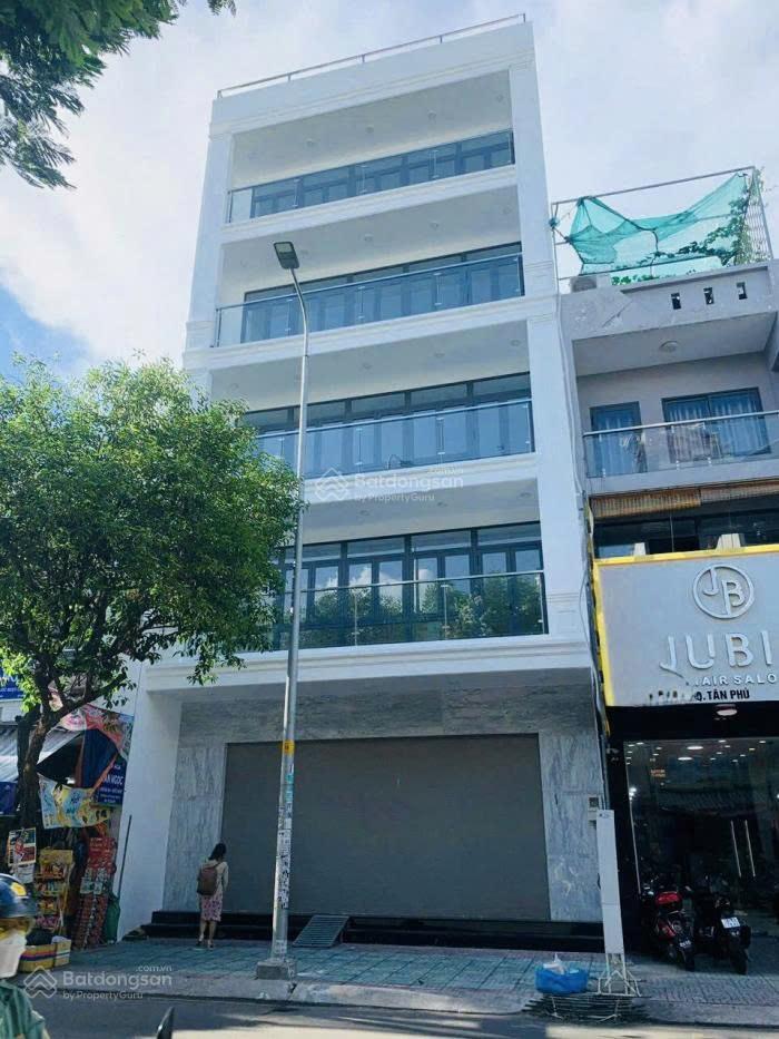 Cho Thuê Nhà Mới MT Nguyễn Sơn, Quận Tân Phú, Ngang 10 dài 20m, 1 trệt 4 lầu, thang máy