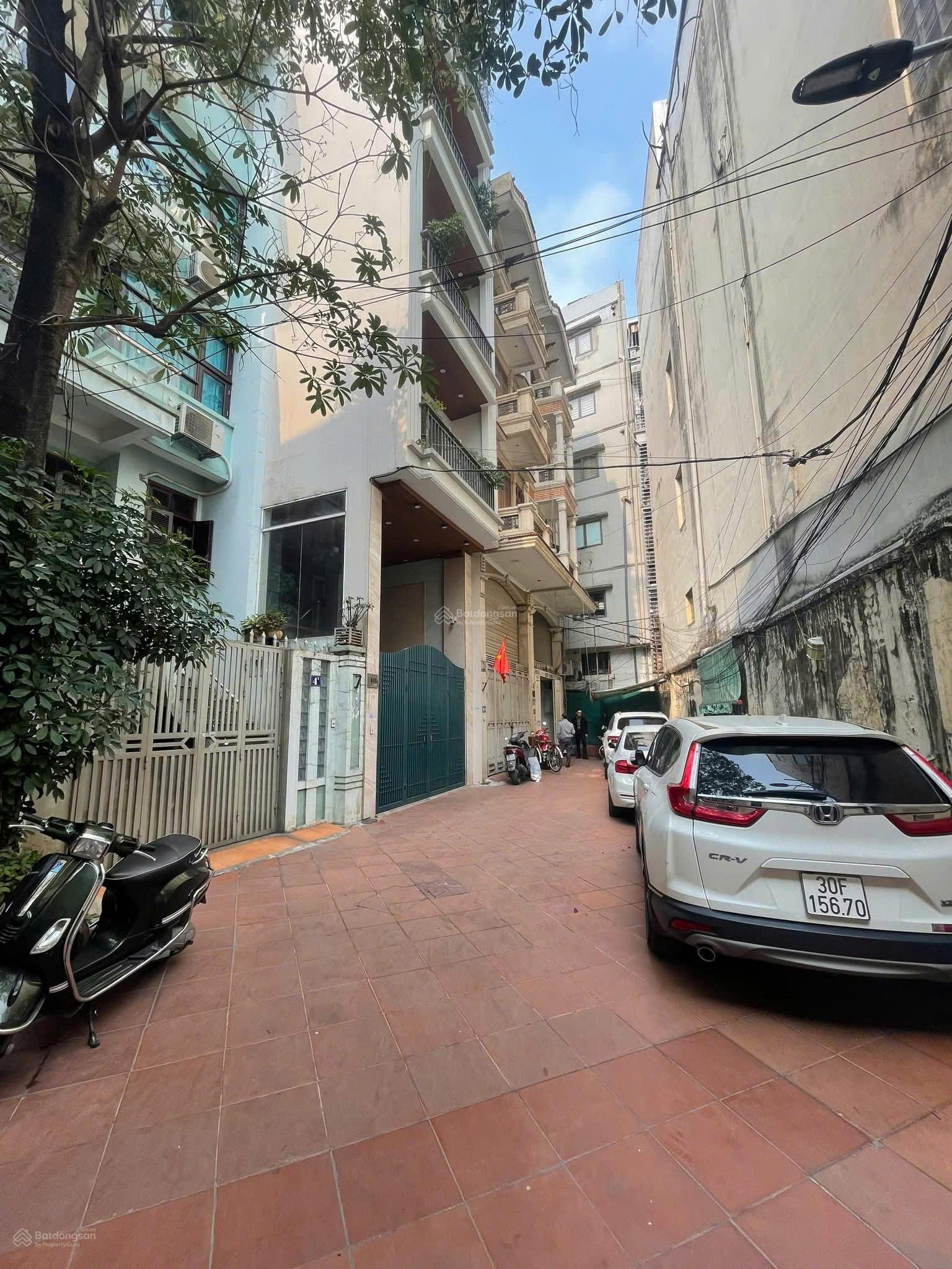 Bán nhà ngõ 308 Tây Sơn, Đống Đa DT106m2, MT5m, 5tầng, 6PN, ôtô đỗ cửa, SĐCC, giá bán 27,5tỷ có TL