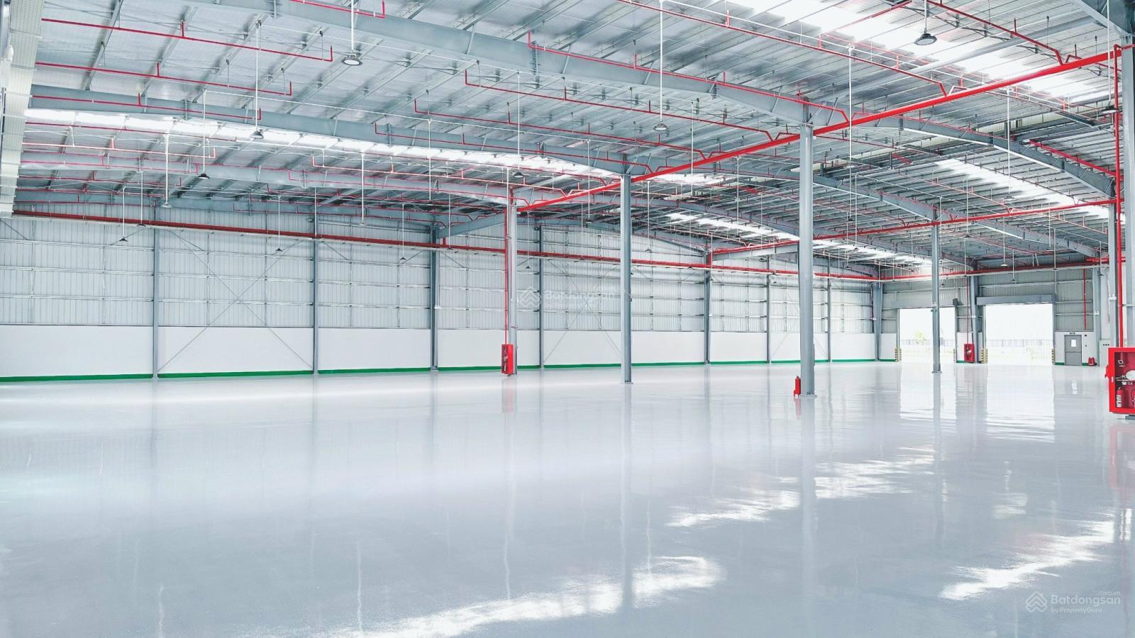 Cho thuê kho xưởng khu CN Hiệp Phước. Đang trống: 1.430m2, 2.490m2 và 4.000m2. Giá 120 nghìn/m2/th