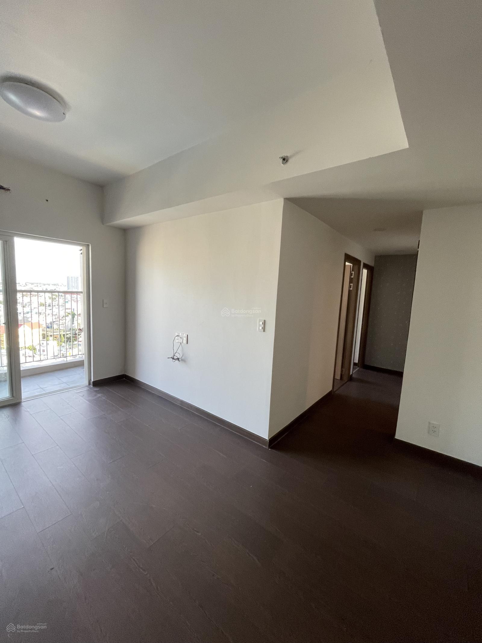 Bán Căn hộ chung cư đã có sổ hồng riêng 3PN, 2WC, giá cực tốt tại Kinh Dương Vương, Bình Tân