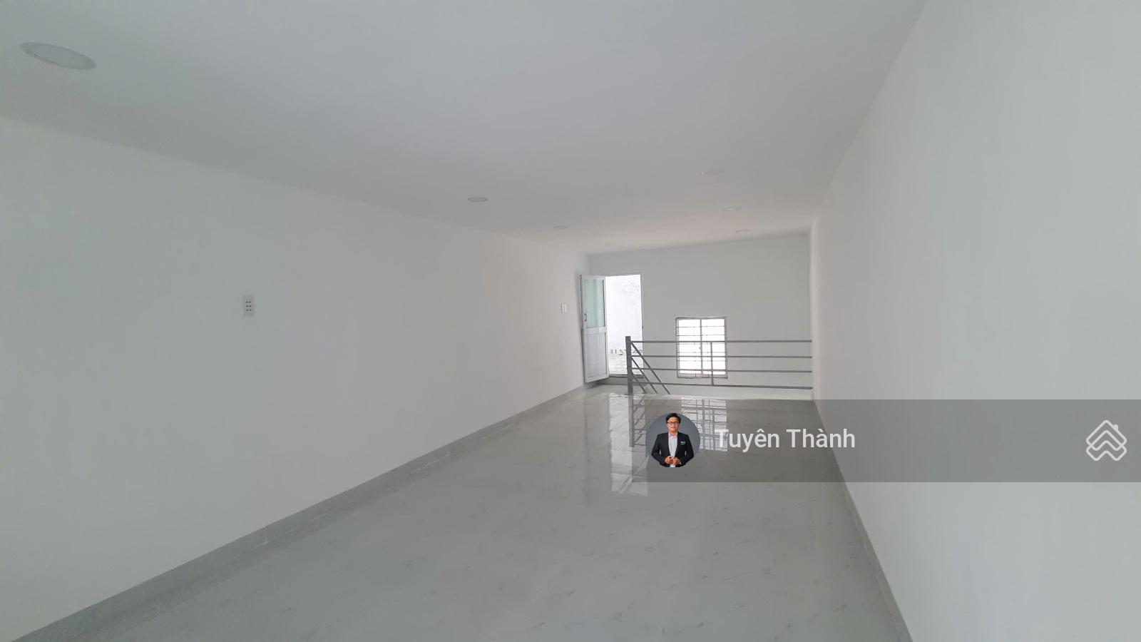 Bán nhà HXM Hồng Bàng, (NH 7,95 x 16m), 2 tầng, 2 sân vườn, 2 ban công, hàng hiếm giá chỉ 7.4 tỷ BL Bán nhà HXM Hồng Bàng, (NH 7,95 x 16m), 2 tầng, 2 sân vườn, 2 ban công, hàng hiếm giá chỉ 7.4 tỷ BL