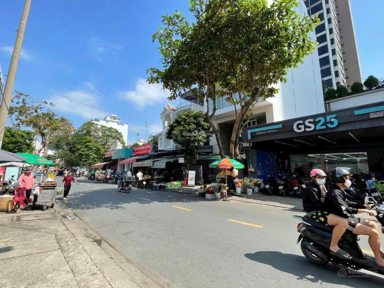 Bán đất xây tòa nhà Lý Thường Kiệt P14 Q. 10 DT 14x24m CN: 336m2 CTXD: Hầm 8 tầng giá: 100 tỷ