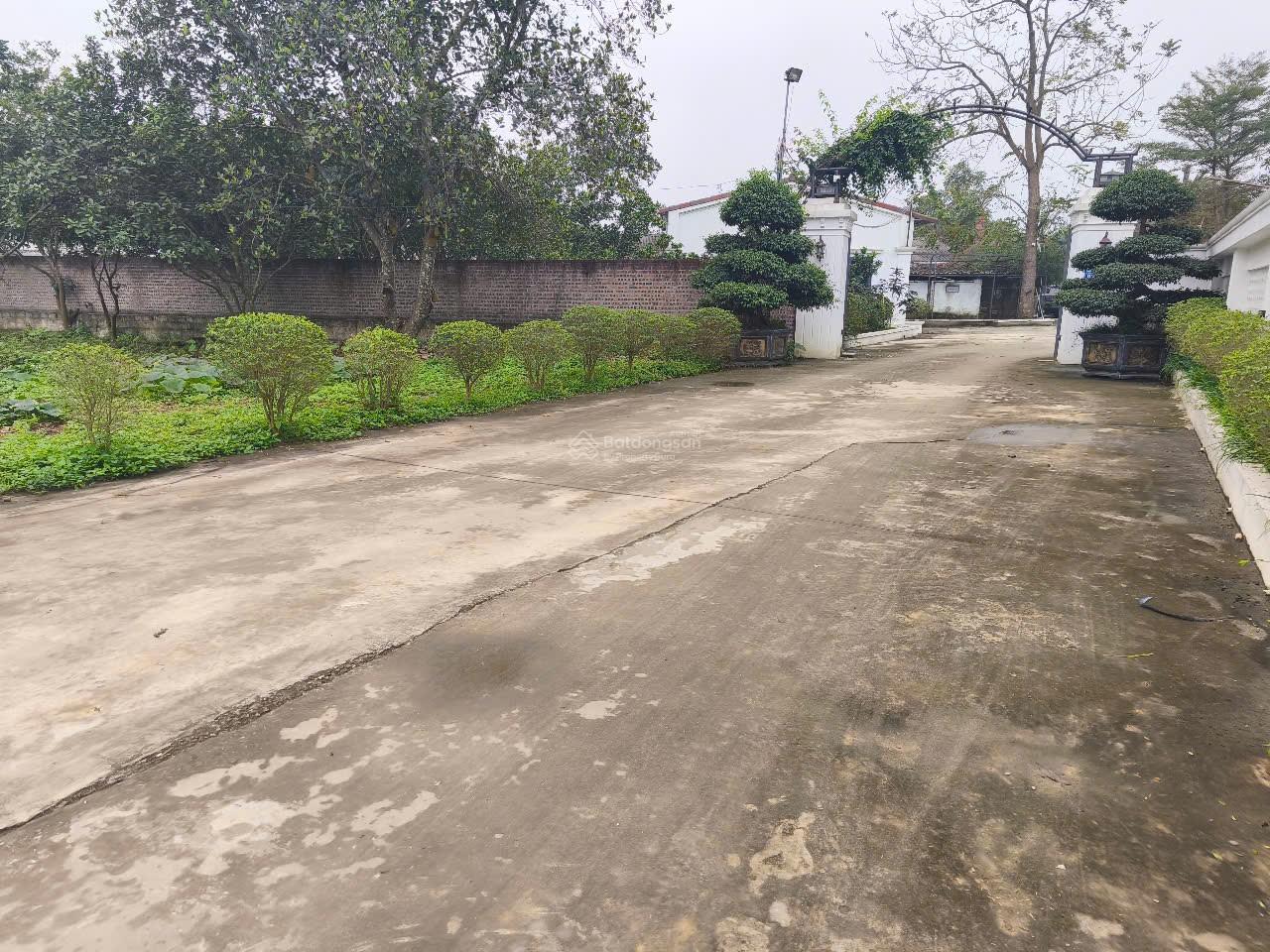 Bán lô đất 810m2 (150m2 thổ cư) tại Xuân Sen, Thủy Xuân Tiên, Chương Mỹ giá chỉ 6.1 tỷ