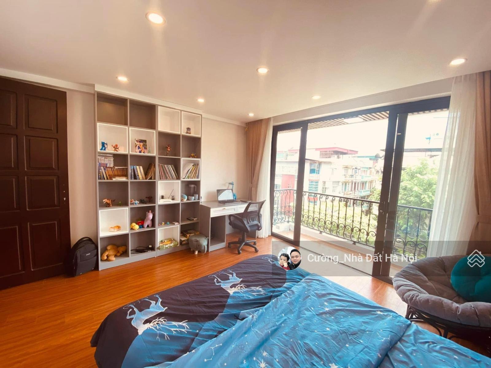Bán nhà phân lô ô tô tránh Tứ Liên, Nghi Tàm: 80m2*6T*6.4m MT, gara, thang máy, dân trí cao Bán nhà phân lô ô tô tránh Tứ Liên, Nghi Tàm: 80m2*6T*6.4m MT, gara, thang máy, dân trí cao