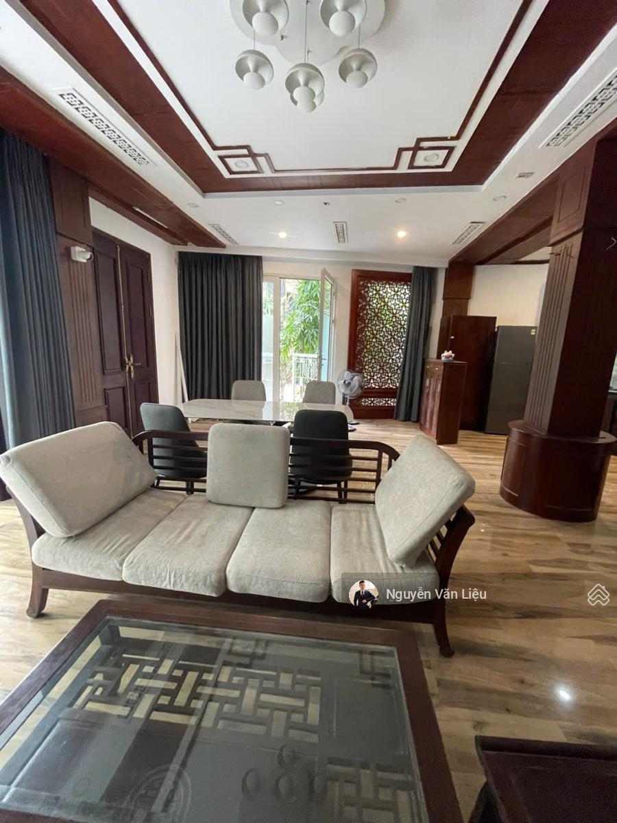 Chính chủ bán biệt thự sân vườn trung tâm Ba Đình, 2 mặt tiền, ô tô tránh, 128.5m2 4T MT7m