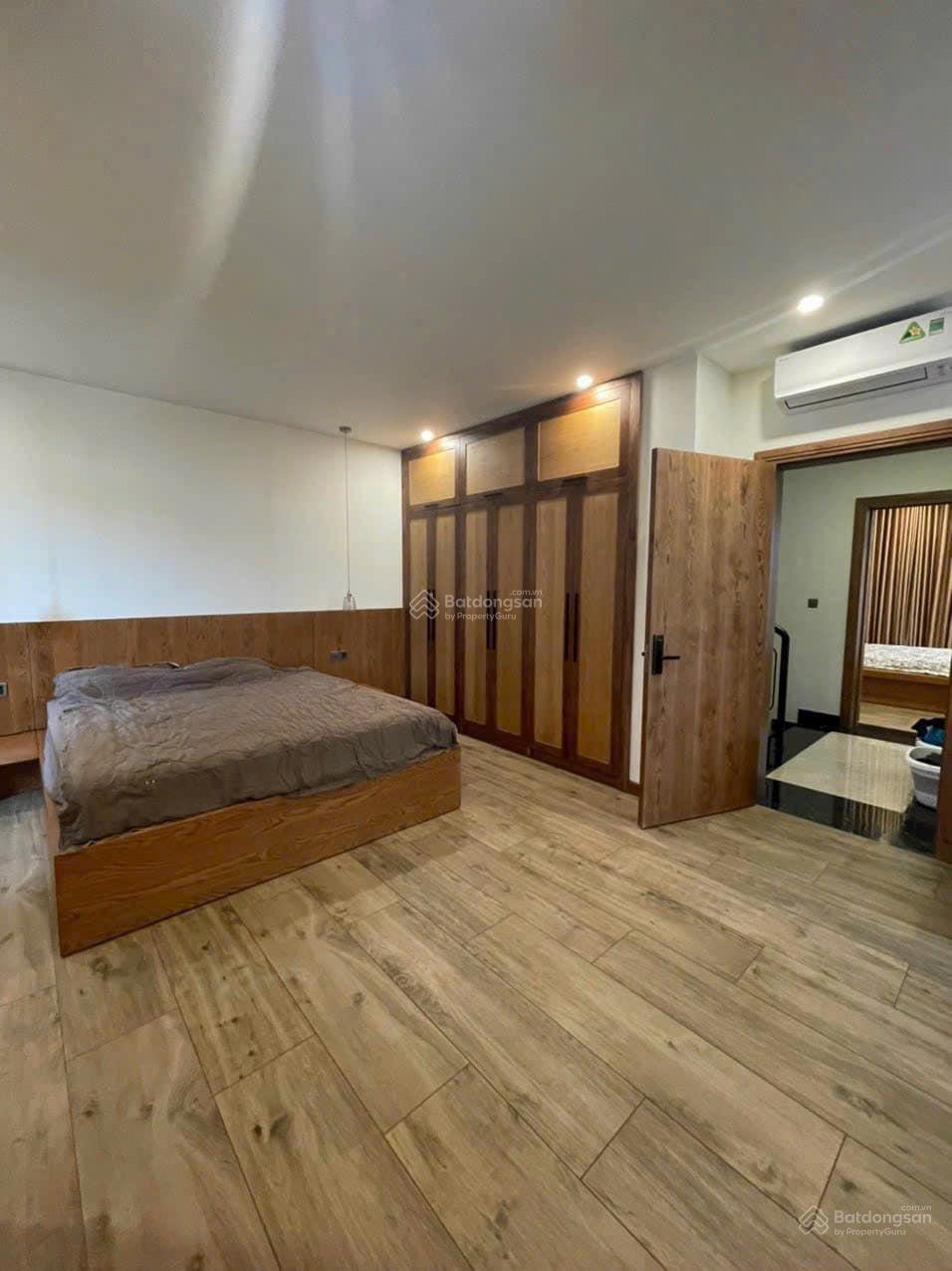 Cho thuê góc biệt thự view sông giá 55tr/tháng - Đặng Thuỳ Trâm, P13, Bình Thạnh - TP HCM