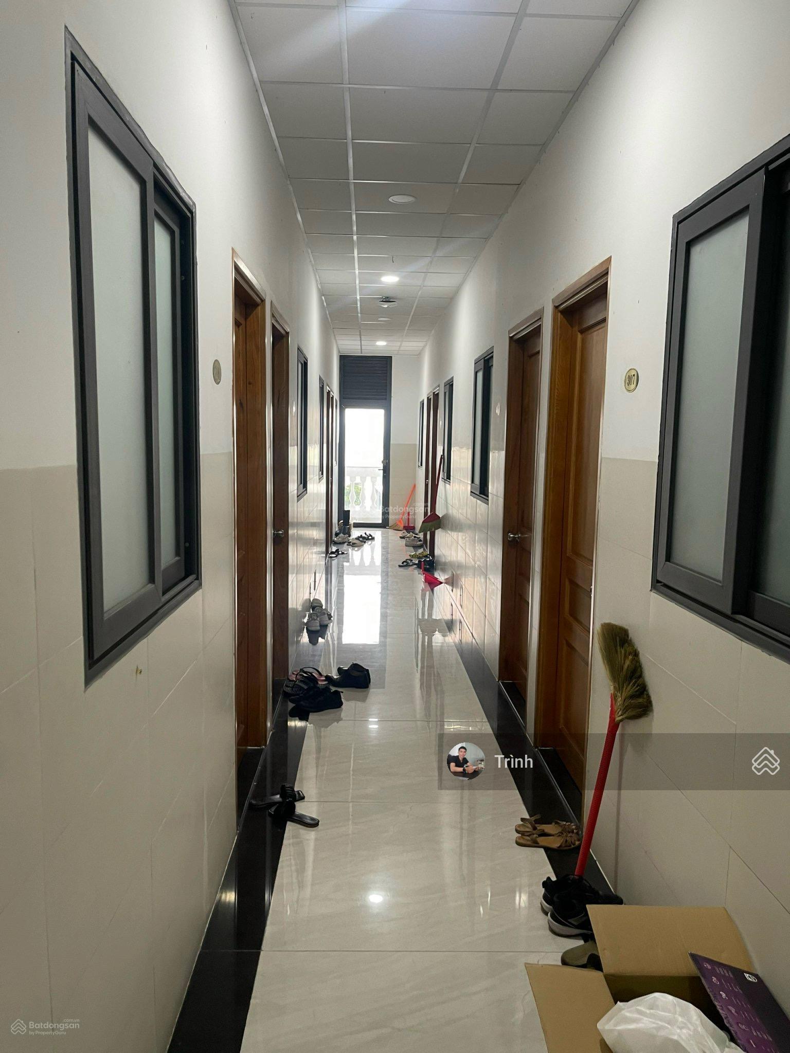 Tòa CHDV đường số Lâm Văn Bền, DT: 10x20m, 7 tầng, thu nhập 300tr/tháng - trung tâm Q7