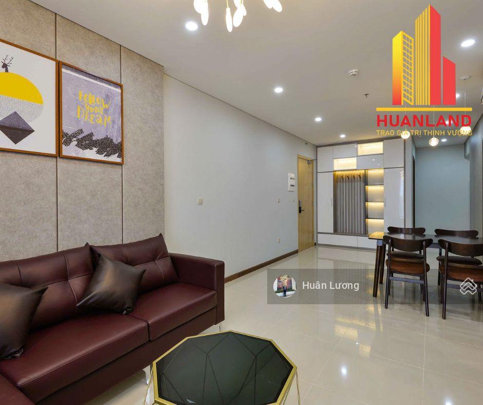 Cần tiền cho con đi du học bán căn hộ 2PN - 87m2 tại Hado Centrosa Q10, nội thất đẹp