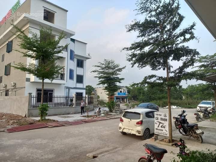 Bán lô góc biệt thự tt Kép, Lạng Giang 327m2, giá chỉ hơn 10tr/m2