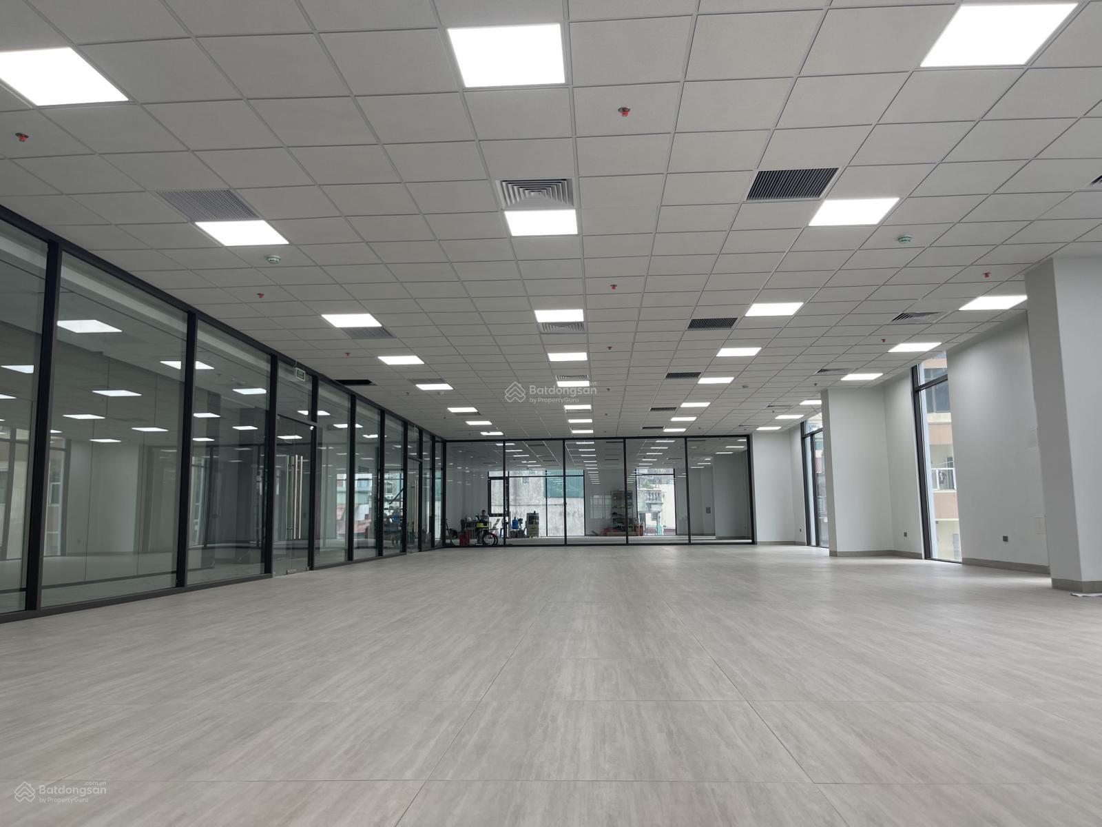 Cho thuê văn phòng 233m2 tòa nhà cao cấp Gems Empire Tower 201 Trường Chinh. LH: BQLDA 0914 831 ***