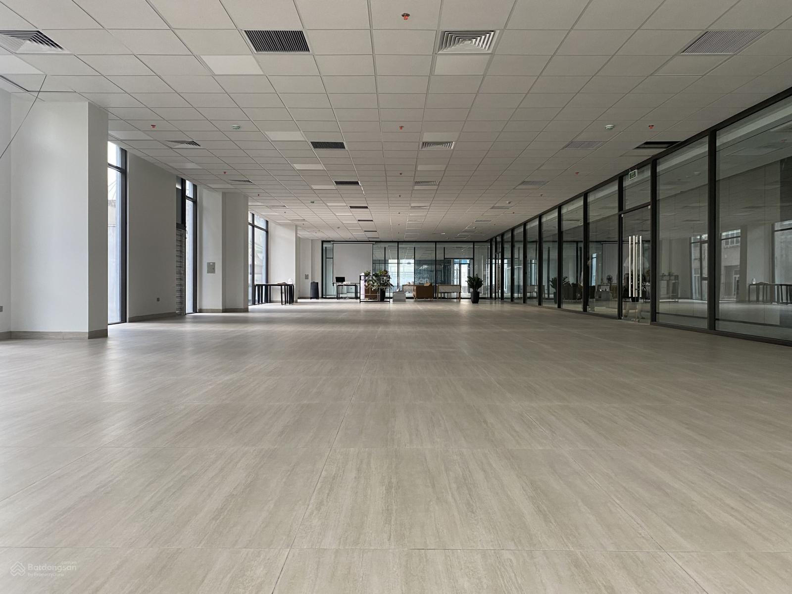 Cho thuê văn phòng 233m2 tòa nhà cao cấp Gems Empire Tower 201 Trường Chinh. LH: BQLDA 0914 831 ***
