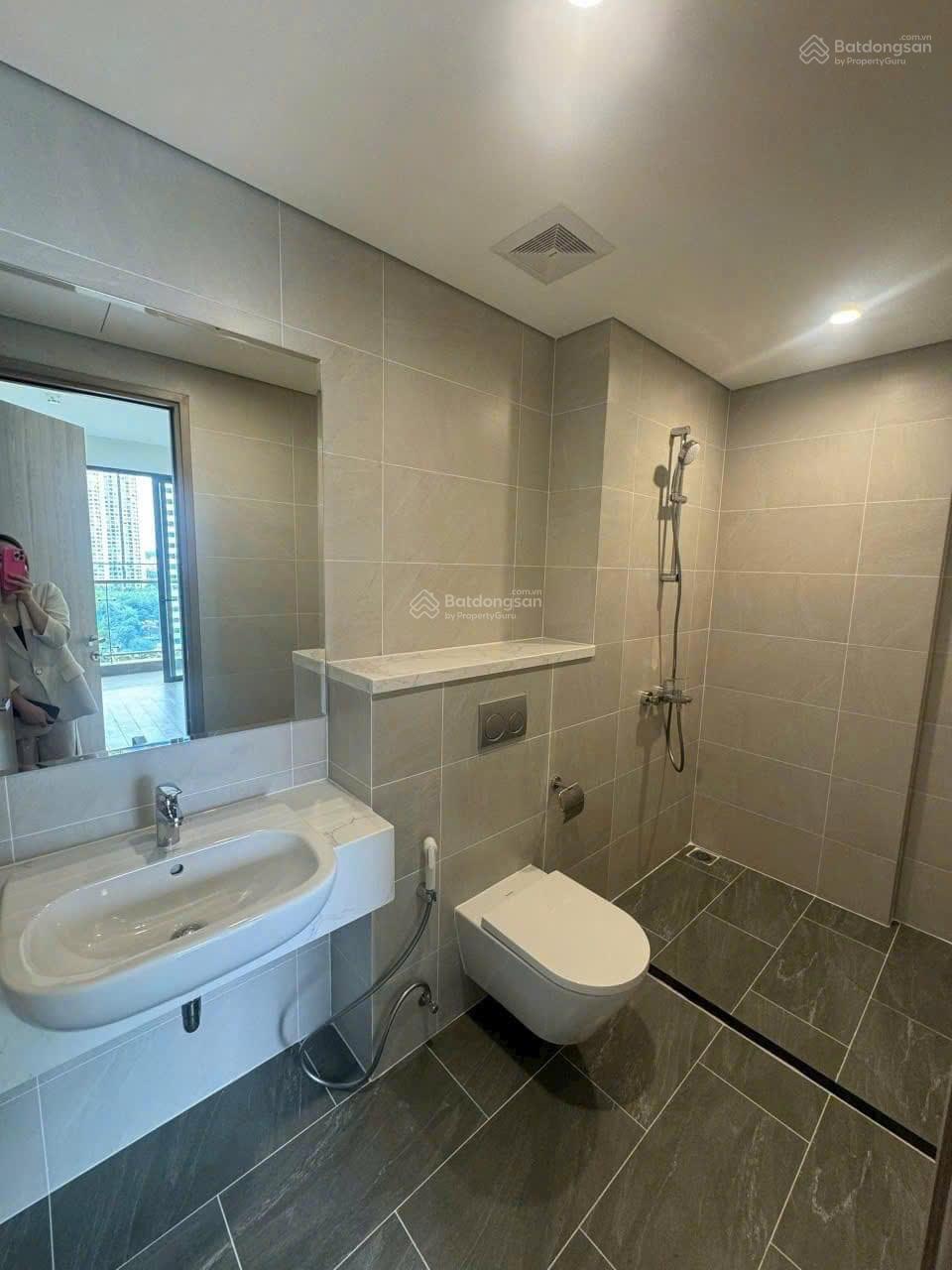 Gấp, chủ cần bán gấp căn 2PN 67m2 Glory Heights, giá chỉ 3,250 tỷ. TT giãn 2026 NH cho vay 70%