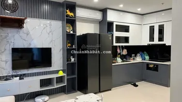 Nhà mới hoàn thiện nội thất, tôi cần cho thuê căn hộ 2Pn 2Wc view trực diện bể bơi, LH: 0365 811 ***