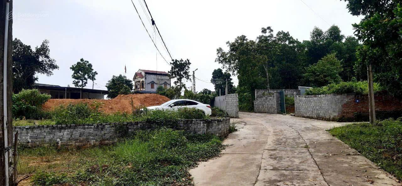 Chính chủ bán 2000m2 đất vị trí đẹp giá tốt, liên hệ: 0972 911 ***