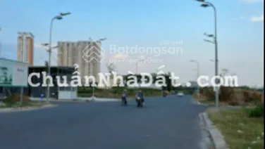 Bán nền biệt thự làng Sỹ Quan Thái Sơn 1, Bộ Quốc Phòng dt(10x25m) lô B8 đường 12m giá 72tr/m2