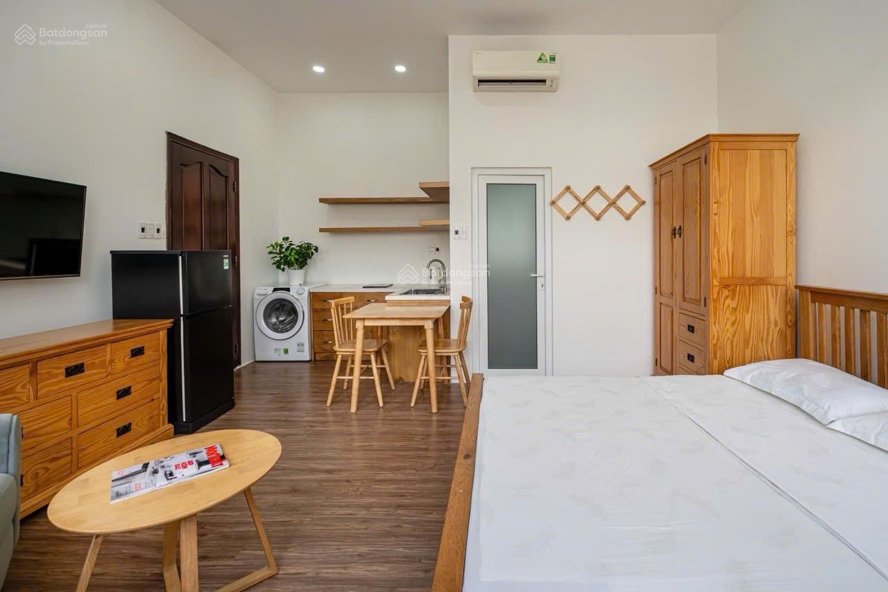 Cho thuê CH/CC mini full nội thất máy giặt riêng 40m2 ngay CV Hoàng Văn Thụ