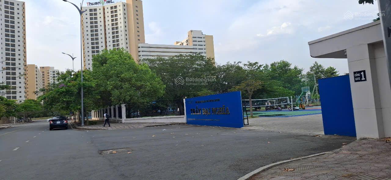 Bán căn hộ Đức Khải Q2, HCM 80m2 3PN 2WC view công viên nhà đẹp, giá 4,6 tỷ bớt lộc