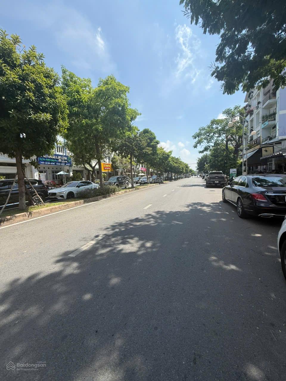 Bán nhà phố kinh doanh khu Nam Long đường Hà Huy Tập, Phú Mỹ Hưng, Q7, DT: 7*18m, giá: 52 tỷ, SH Bán nhà phố kinh doanh khu Nam Long đường Hà Huy Tập, Phú Mỹ Hưng, Q7, DT: 7*18m, giá: 52 tỷ, SH