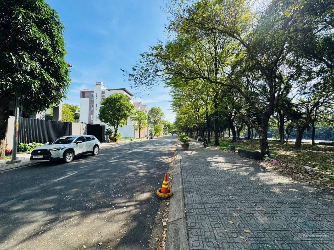 Bán lô góc hai mặt, Đất Nền Dự Án tại Gia Hòa, 39 tỷ, 300m2, Mặt Tiền 20m, view Sông. Bán lô góc hai mặt, Đất Nền Dự Án tại Gia Hòa, 39 tỷ, 300m2, Mặt Tiền 20m, view Sông.