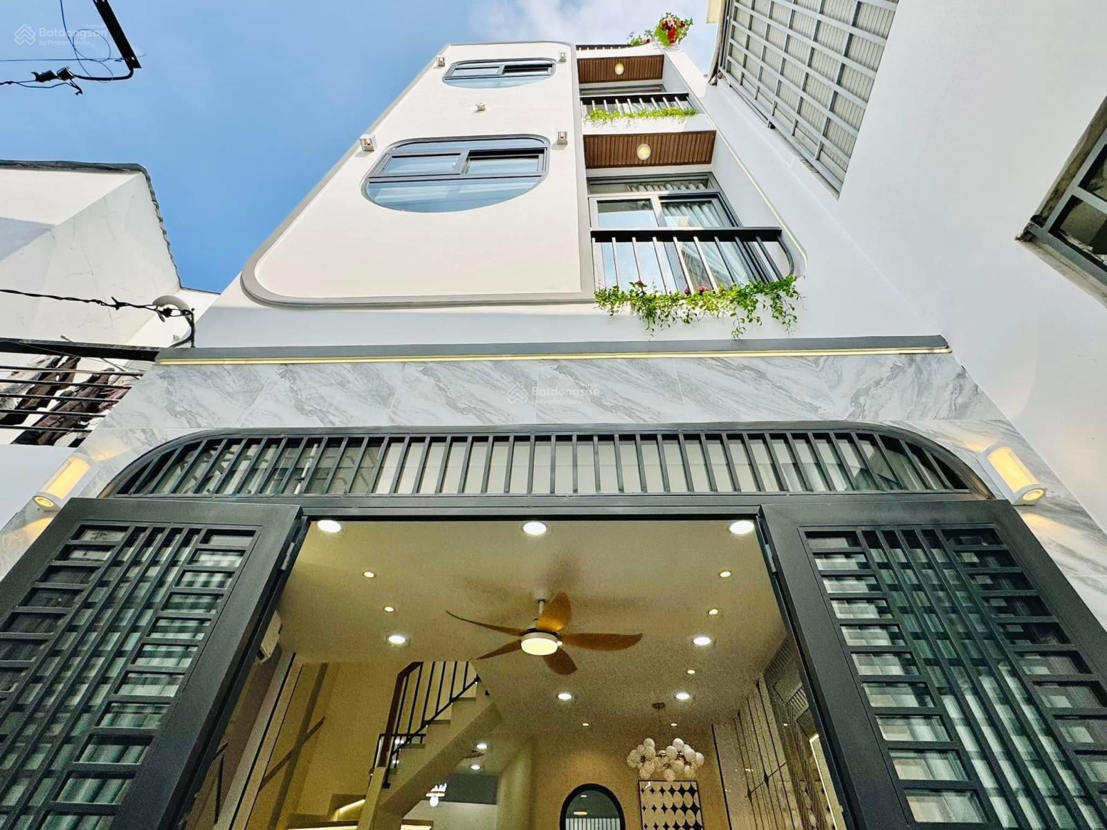 Bán nhà cách MTĐ 20m Nguyễn Đình Chính - P11 - Phú Nhuận 3tỷ98/70,5m2, thuê 23tr gần nhà văn hóa PN