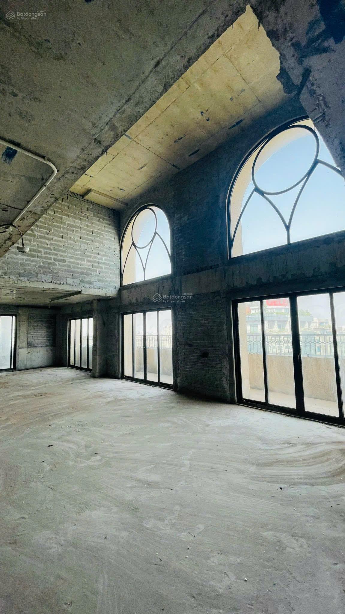 Bán căn penthouse 404m2 tại dự án D. Le Pont Dor Hoàng Cầu - 43 tỷ Bán căn penthouse 404m2 tại dự án D. Le Pont Dor Hoàng Cầu - 43 tỷ