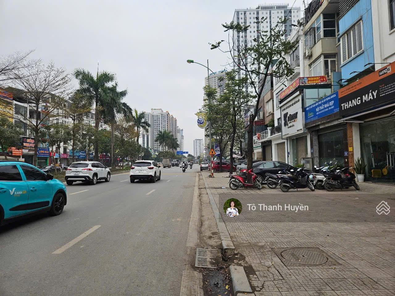 Hiếm nhà bán. Nhà phố Văn Khê Văn Phú Hà Đông trục đường 42m diện tích 100m2x5 tầng giá nhỉnh 28 tỷ Hiếm nhà bán. Nhà phố Văn Khê Văn Phú Hà Đông trục đường 42m diện tích 100m2x5 tầng giá nhỉnh 28 tỷ