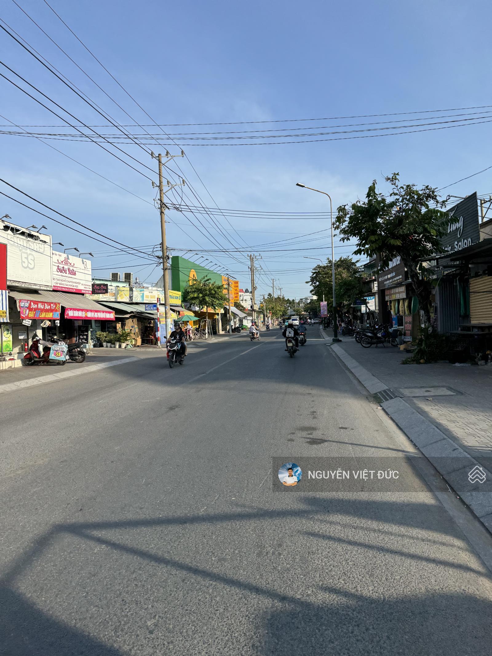 Nhà mặt tiền kinh doanh Trần Hưng Đạo gần QL1K - Sân vận động - chợ Dĩ An, trung tâm KD sầm uất